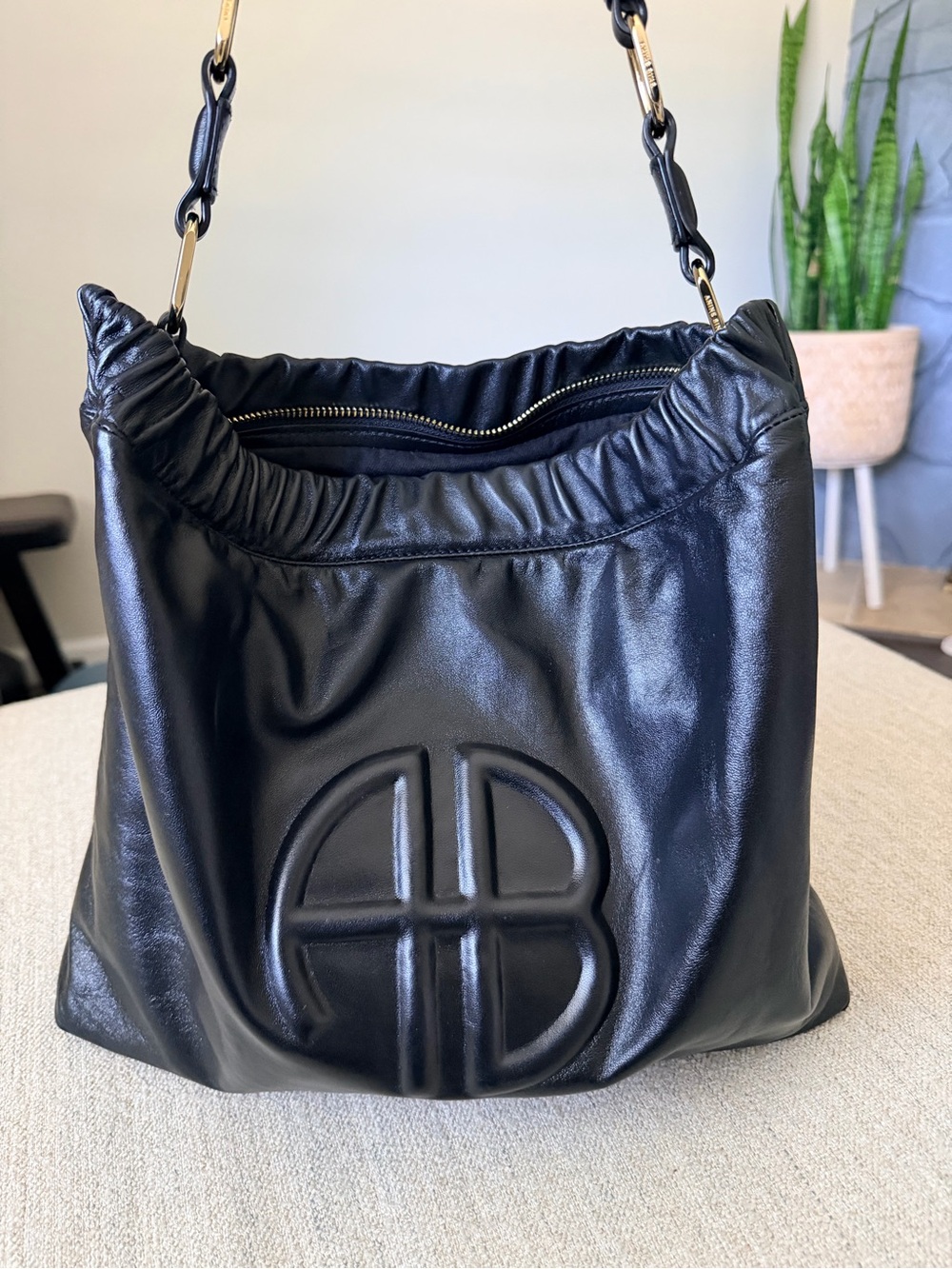 Anine Bing Kate Shoulder Bag in black like new